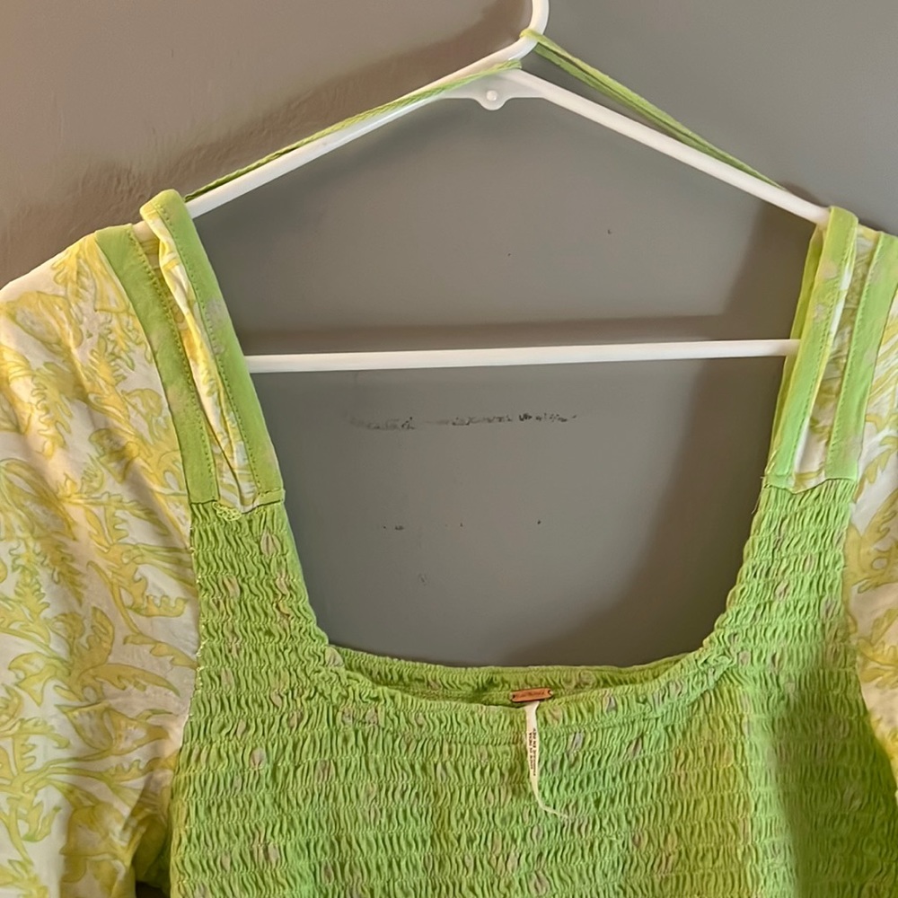 Free People Marigold Mix Print Smocked Top NWT - Picture 3 of 6